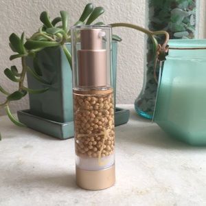 Makeup - Golden glow liquid minerals Makeup - Golden glow liquid minerals
